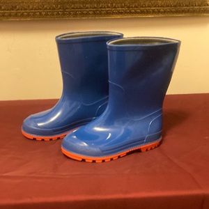 Boys rain boots 💖